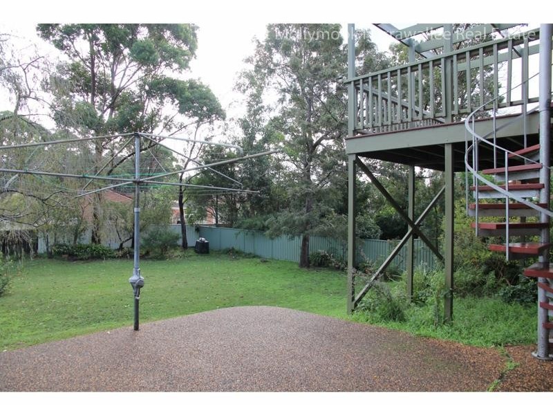 9 Bangalow St, Narrawallee NSW 2539