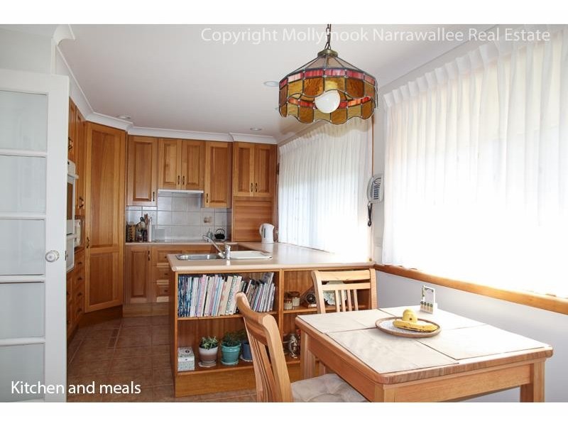 33 Clyde  St, Mollymook Beach NSW 2539