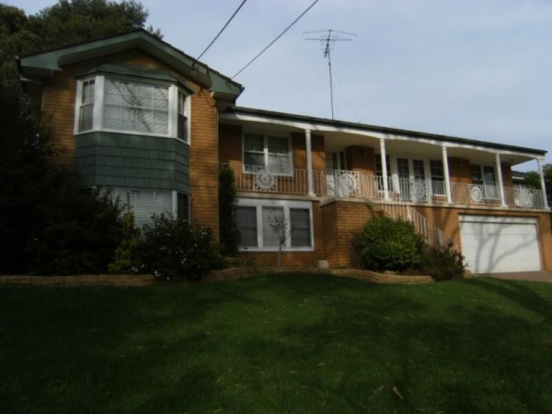 6 Hillside Pl, West Pennant Hills NSW 2125