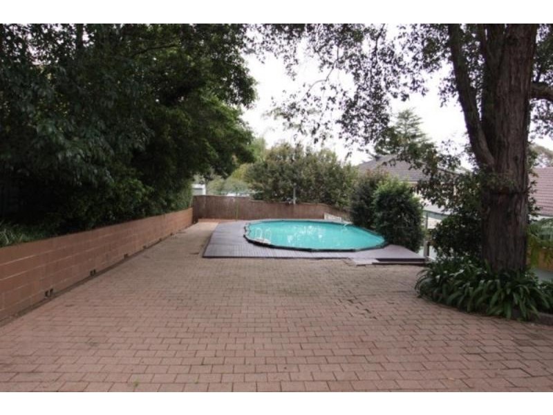 6 Hillside Pl, West Pennant Hills NSW 2125