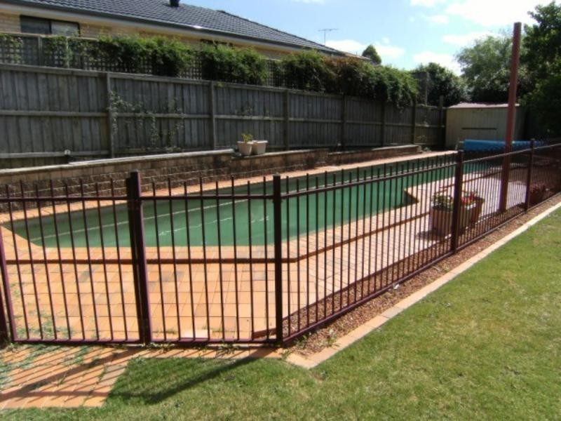 15 Freycinet Cl, Dural NSW 2158