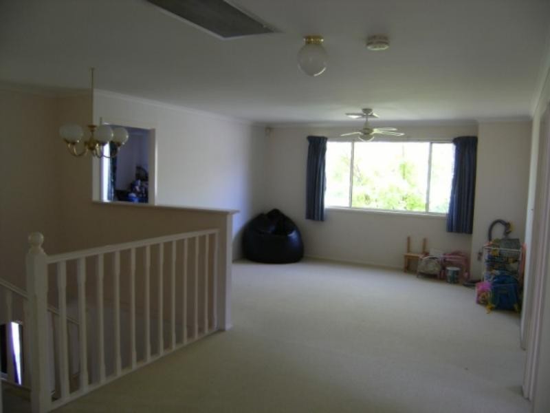 15 Freycinet Cl, Dural NSW 2158