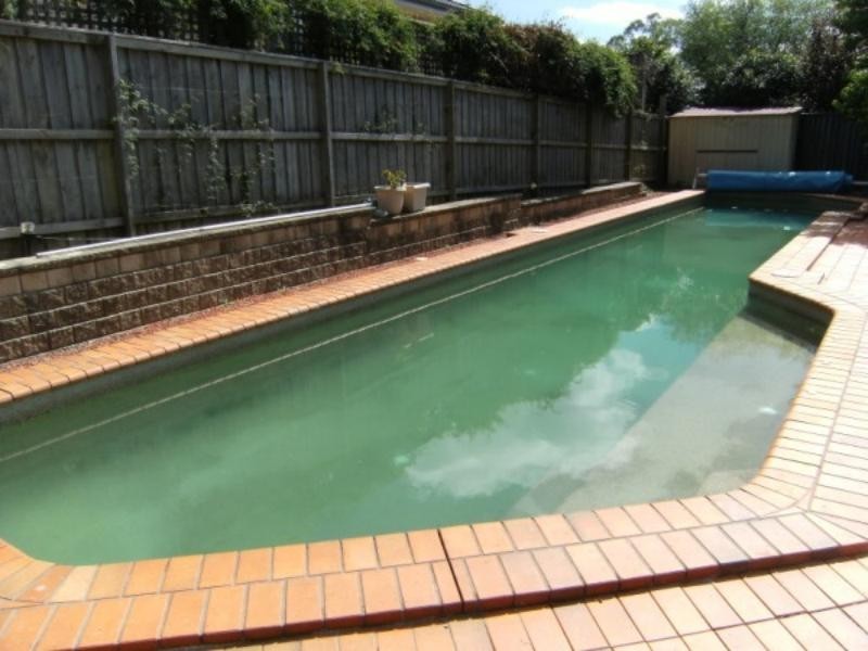 15 Freycinet Cl, Dural NSW 2158