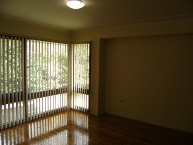 15 Gordon Ave, Castle Hill NSW 2154