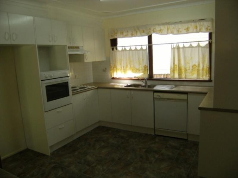 15 Gordon Ave, Castle Hill NSW 2154