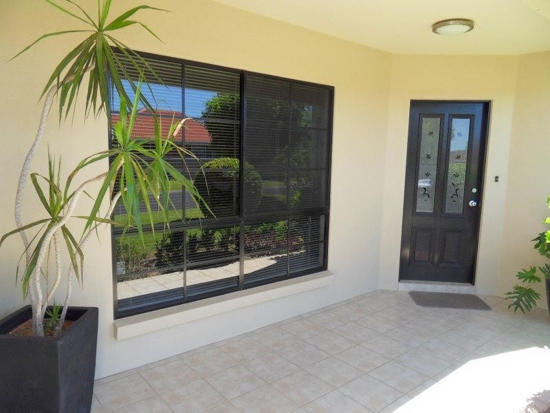 8 Melaleuca  Pl, Urunga NSW 2455