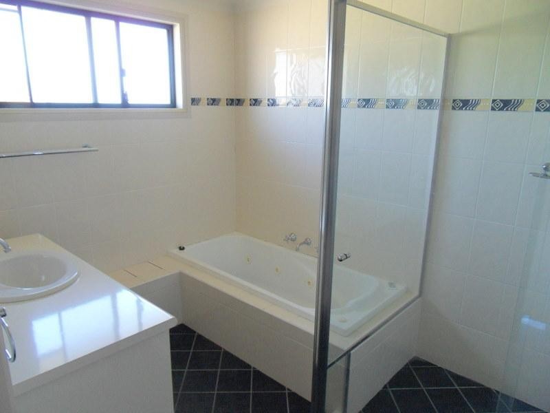 8 Melaleuca  Pl, Urunga NSW 2455