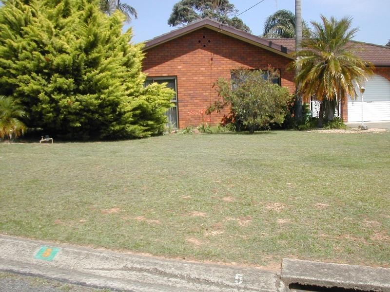 5 Crescent  St, Urunga NSW 2455