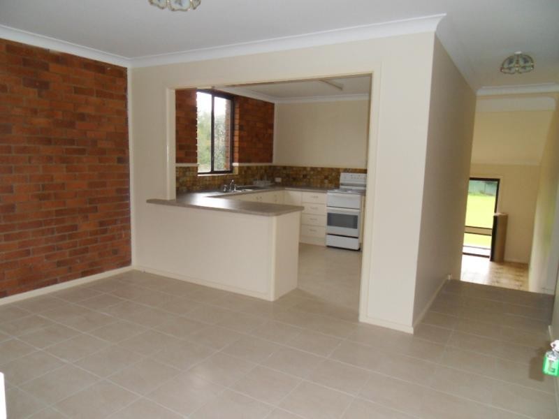 16 Lourdes Ave, Urunga NSW 2455