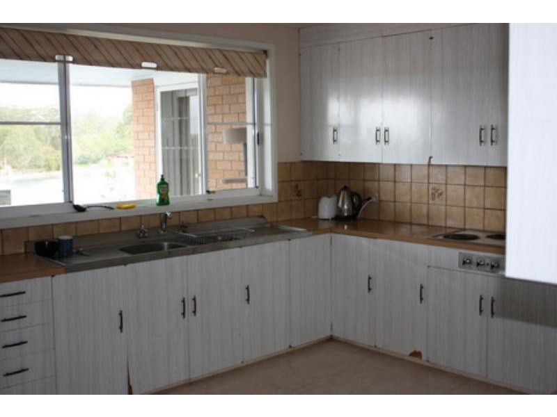 5 Vernon Pl, Urunga NSW 2455