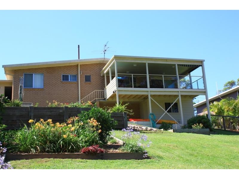 38 Old Pacific Hwy, Raleigh NSW 2454