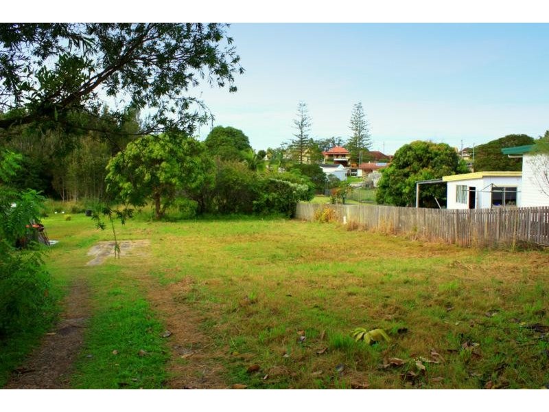 8 Lourdes Ave, Urunga NSW 2455