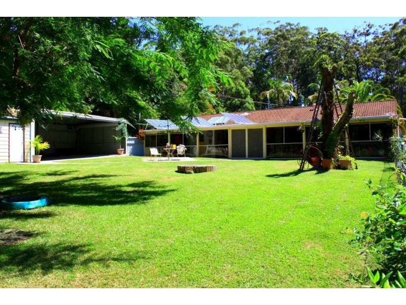 19 Wenonah Cl, Urunga NSW 2455