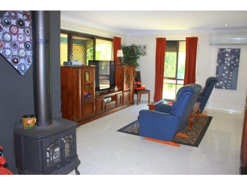 19 Wenonah Cl, Urunga NSW 2455