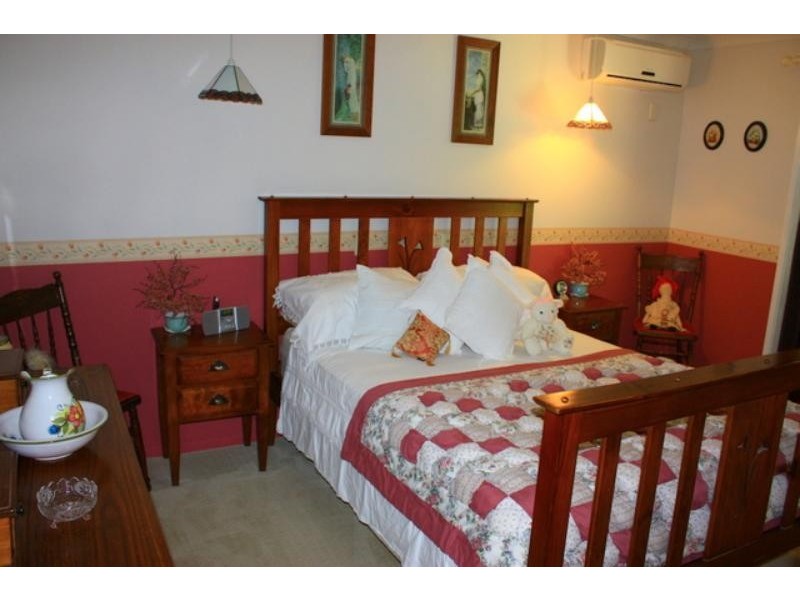 19 Wenonah Cl, Urunga NSW 2455