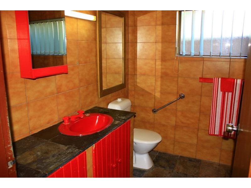 2 Moore Pl, Urunga NSW 2455