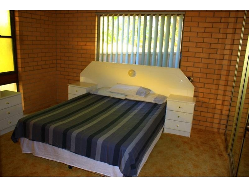 2 Moore Pl, Urunga NSW 2455