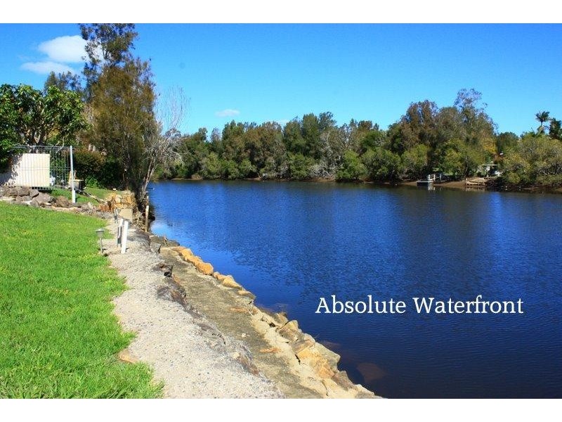 5 Marina  Cres, Urunga NSW 2455