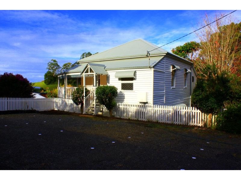 1A Hyde  St, Fernmount NSW 2454