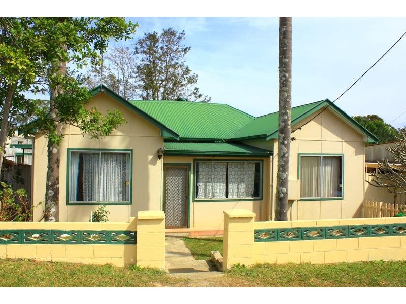 98 Old Pacific Hwy, Raleigh NSW 2454