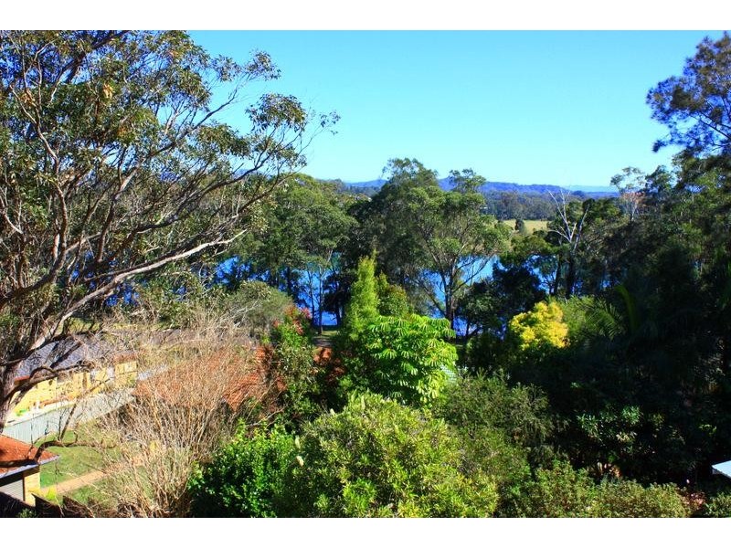 11 Crescent St, Urunga NSW 2455