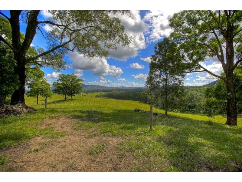 209 East West Rd, Valla NSW 2448