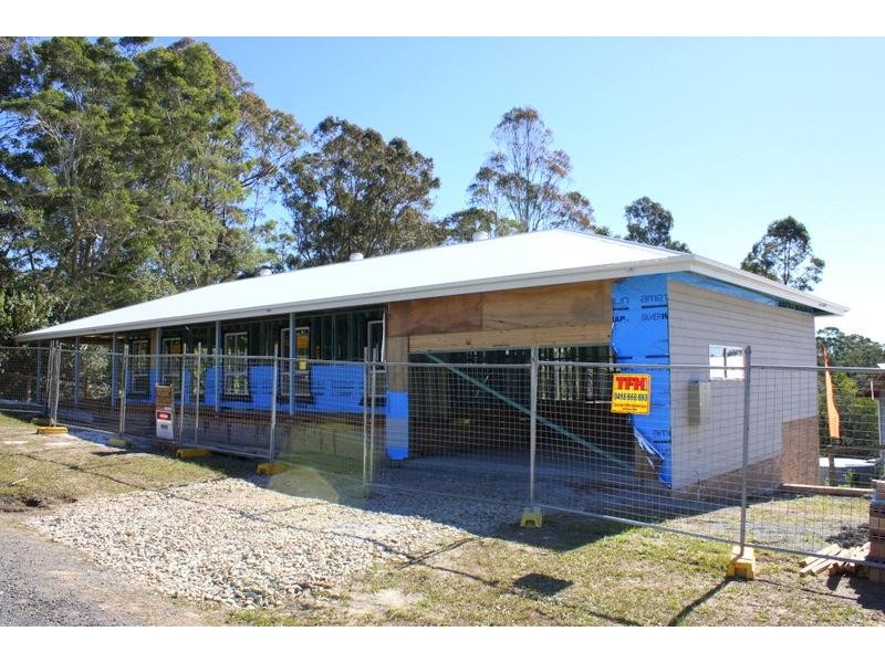 7 Gordon Rd, Raleigh NSW 2454