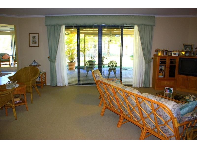 20 Lake Ct, Urunga NSW 2455