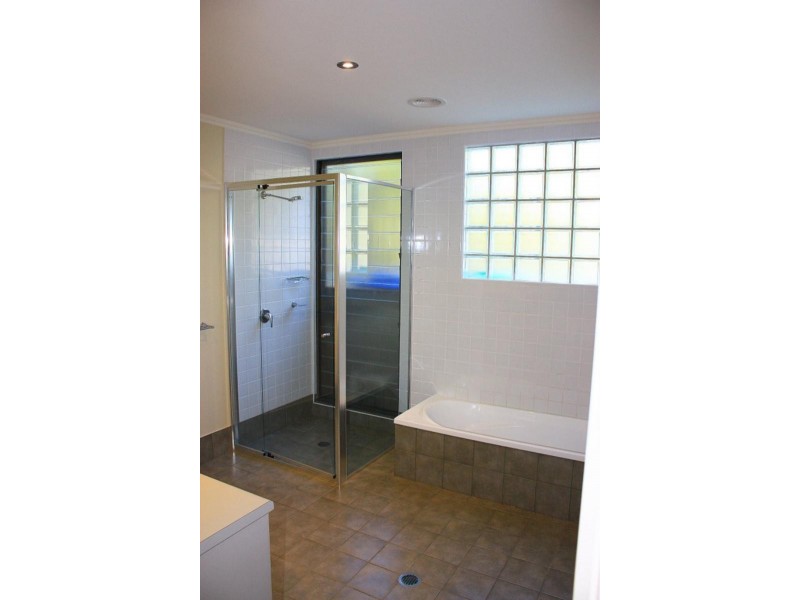 15 Dolphin  Pl, Valla Beach NSW 2448