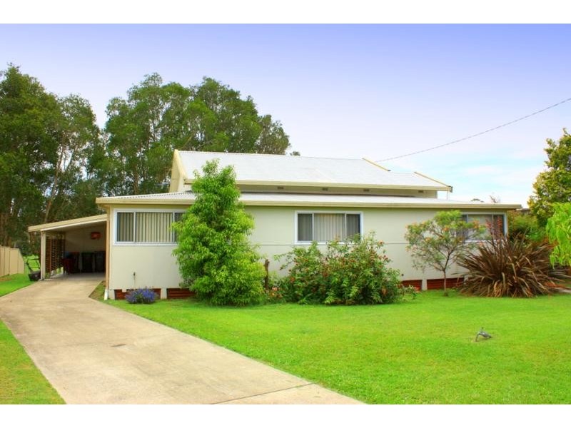 5 Raleigh  St, Urunga NSW 2455