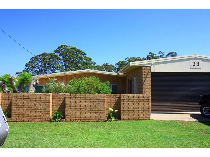 38 Old Pacific Hwy, Raleigh NSW 2454