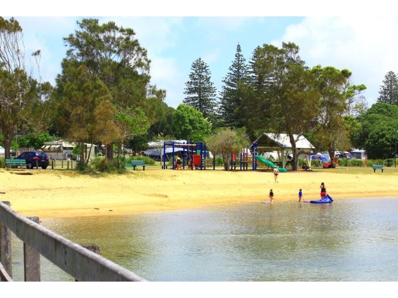 48 Morgo  St, Urunga NSW 2455