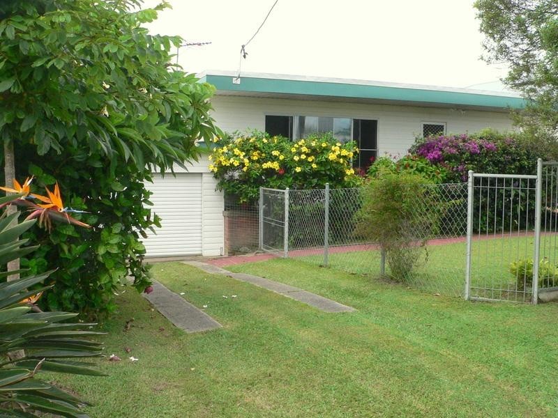 35  High  St, Urunga NSW 2455