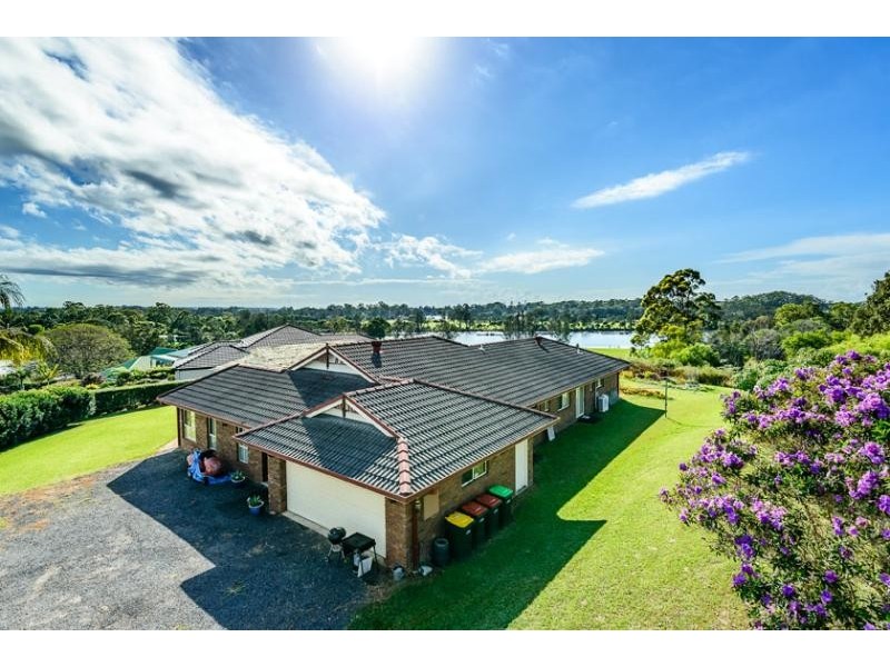 8 Hollis Cl, Urunga NSW 2455