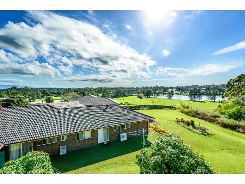8 Hollis Cl, Urunga NSW 2455