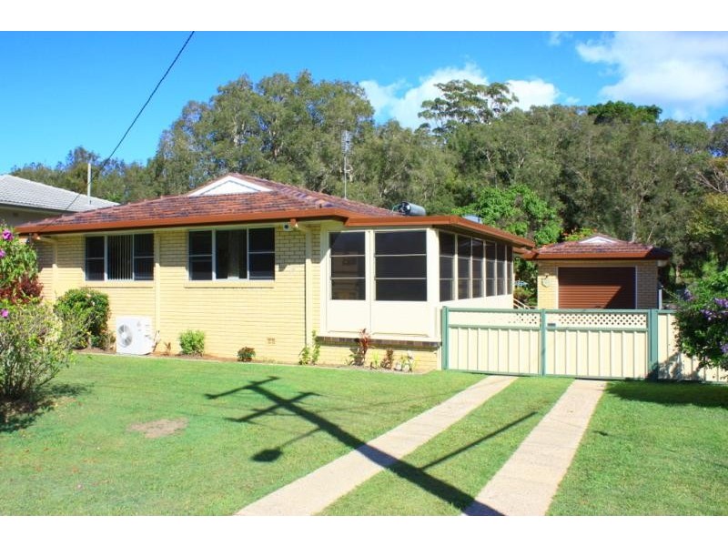 17 Bellingen St, Urunga NSW 2455