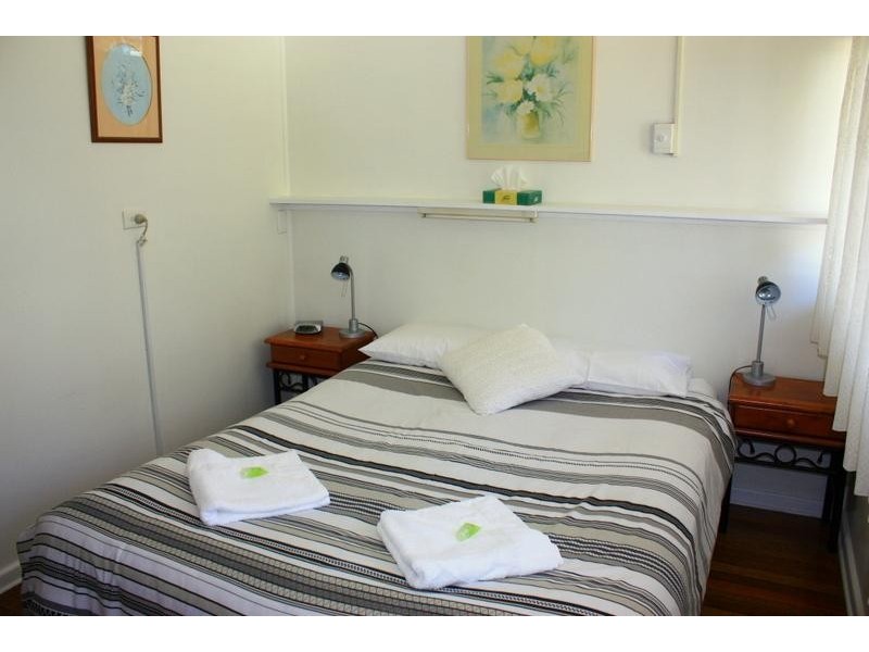 6 Ferry St, Urunga NSW 2455