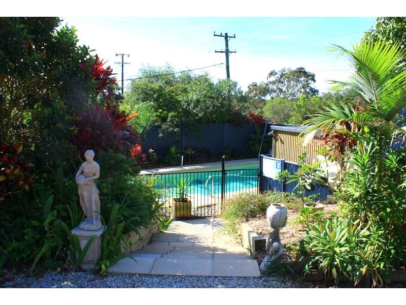 6 Ferry St, Urunga NSW 2455