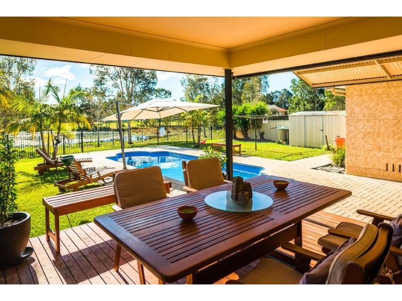 6 Lake  Ct, Urunga NSW 2455
