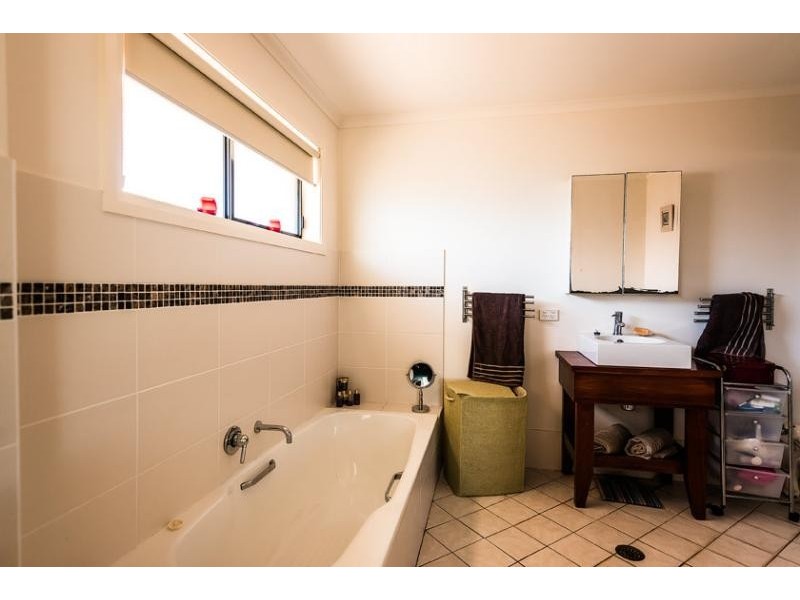 6 Lake  Ct, Urunga NSW 2455
