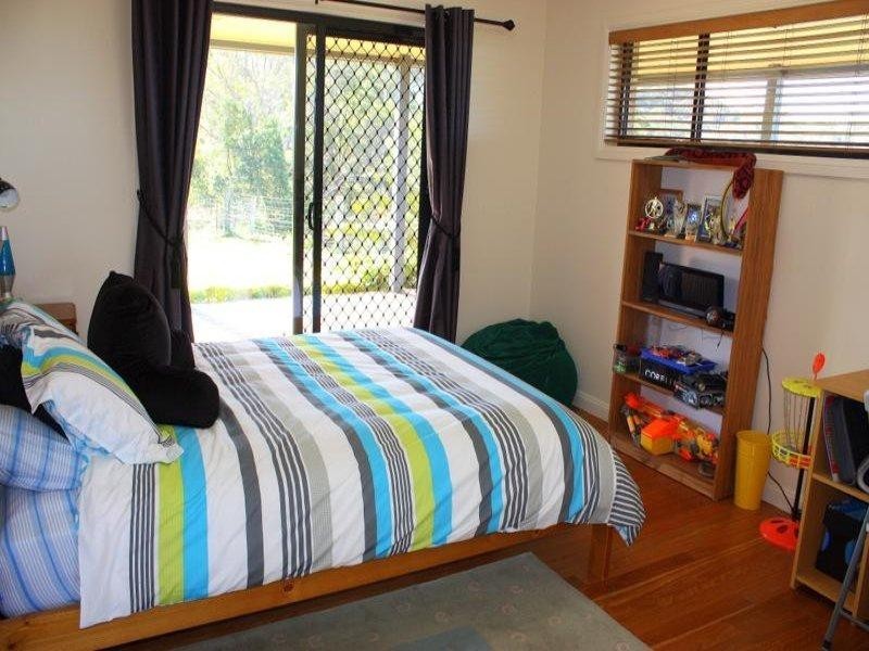 209 East West Rd, Valla NSW 2448