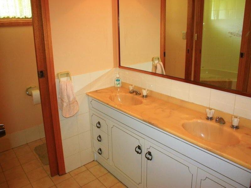 2 Burrawong Pde, Urunga NSW 2455