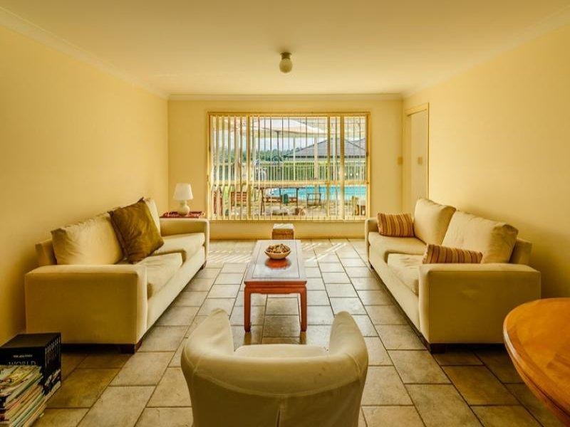 8 Hollis Cl, Urunga NSW 2455
