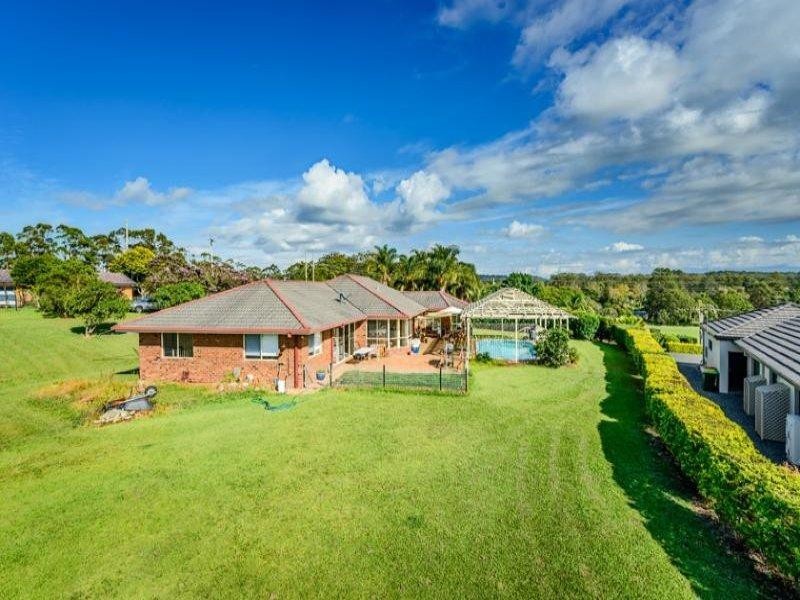 8 Hollis Cl, Urunga NSW 2455