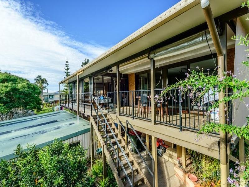 32 Old Pacific Hwy, Raleigh NSW 2454