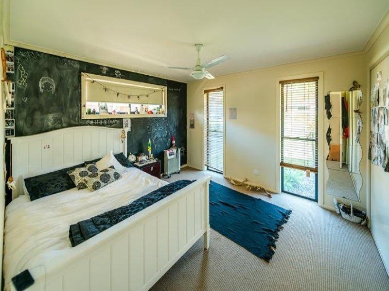 6 Lake  Ct, Urunga NSW 2455