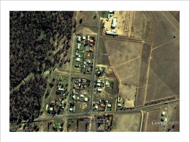 37 Uri St, Darlington Point NSW 2706