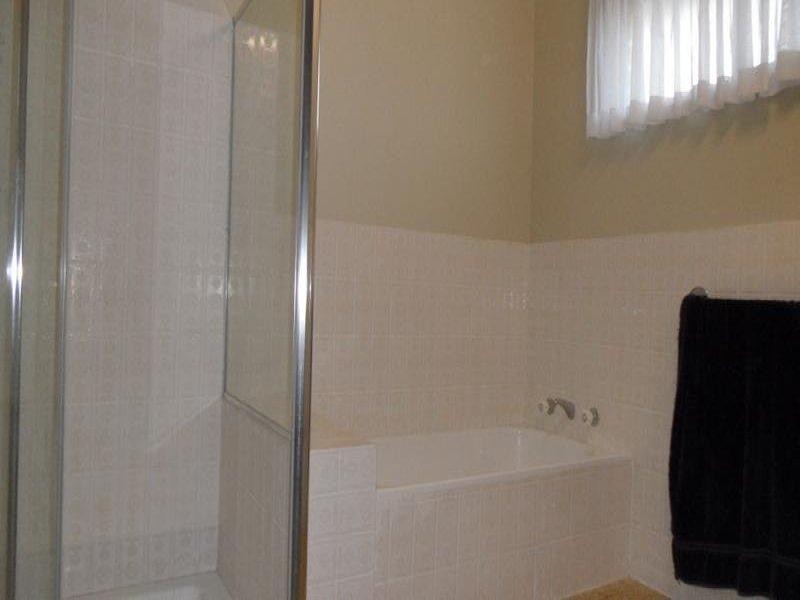 11 Crescent St, Urunga NSW 2455