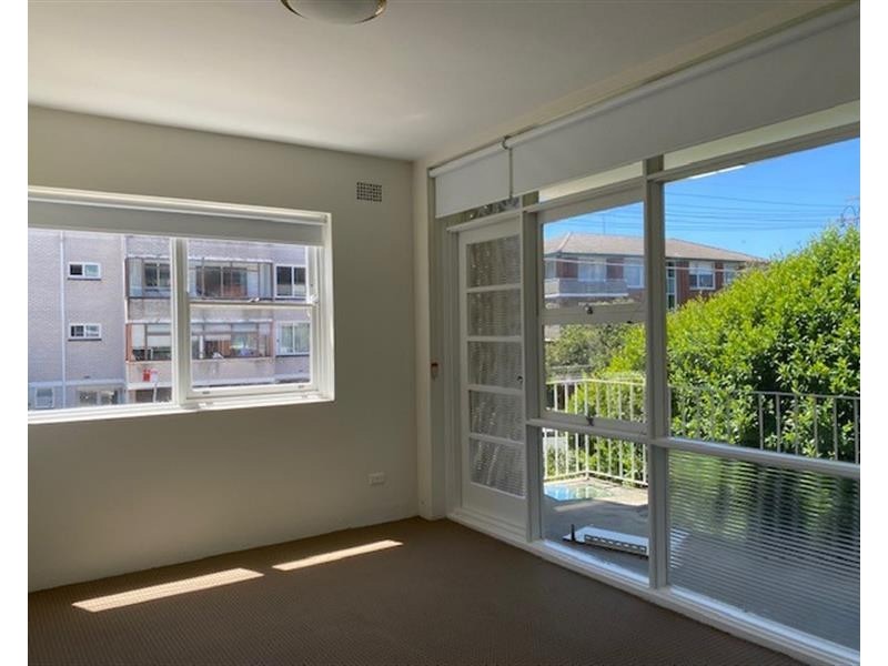 2/2 Carr Street, Coogee NSW 2034