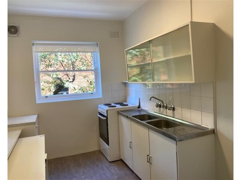 2/2 Carr Street, Coogee NSW 2034